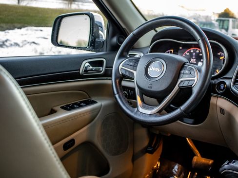 Used 2014 Jeep Grand Cherokee Limited image 35