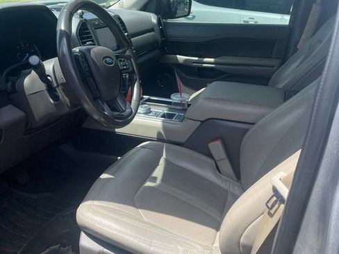 Used 2020 Ford Expedition Limited w/ Texas Edition Package RWD image 3