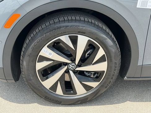 New 2026 Volkswagen ID.4 Pro RWD image 10