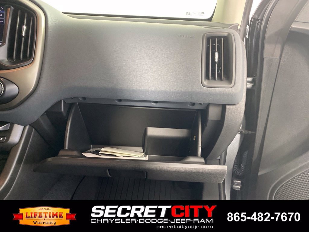 Used 2022 Chevrolet Colorado Z71 AWD/4WD image 28