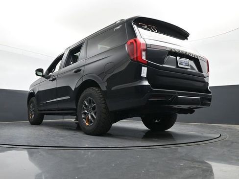 Certified 2025 Ford Expedition Tremor image 38