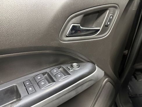 Used 2016 Chevrolet Colorado LT w/ LT Convenience Package image 17