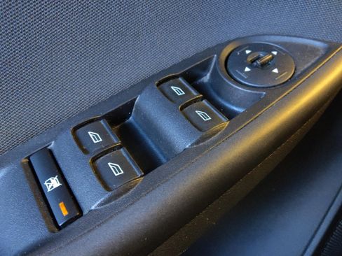 Used 2018 Ford Focus SEL image 27