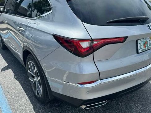 Used 2022 Acura MDX FWD w/ Technology Package image 2