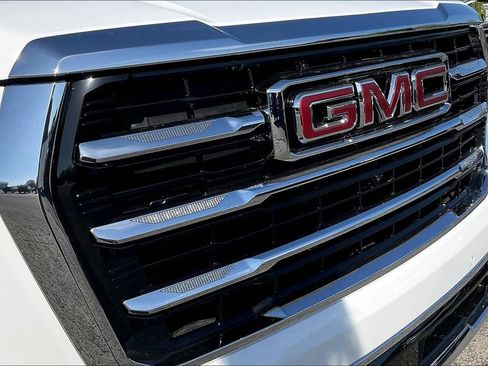 New 2026 GMC Yukon Elevation w/ Elevation Premium Package image 16