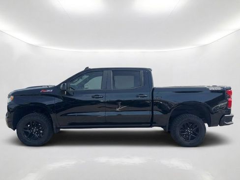 Used 2024 Chevrolet Silverado 1500 LT Trail Boss w/ Convenience Package II AWD/4WD image 9