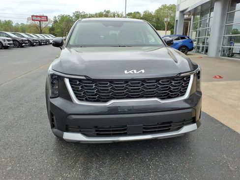 Certified 2026 Kia Sorento LX FWD image 3