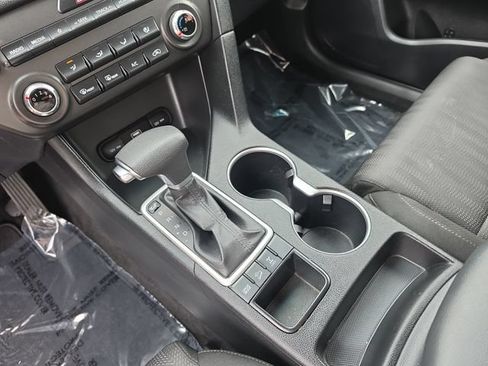 Used 2022 Kia Sportage LX AWD/4WD image 20