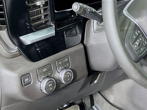 Certified 2026 GMC Sierra 1500 Elevation w/ Elevation Premium Package AWD/4WD image 9