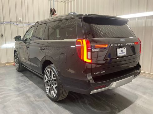 Used 2025 Ford Expedition Platinum w/ Platinum Ultimate Package AWD/4WD image 24