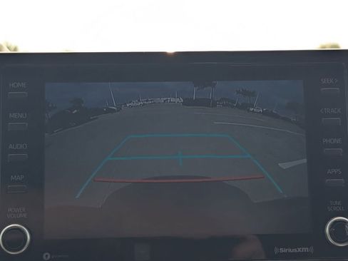 Used 2022 Toyota Corolla SE image 10