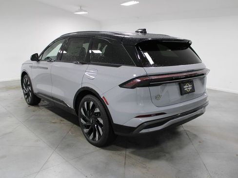 New 2026 Lincoln Nautilus Reserve w/ Jet Appearance Package image 6