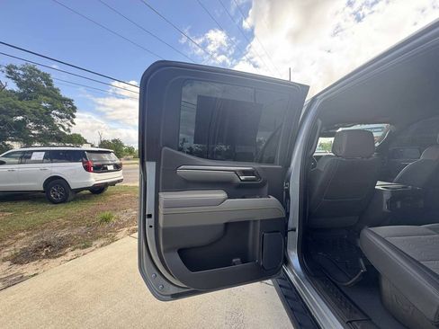 Used 2023 Chevrolet Silverado 1500 ZR2 AWD/4WD image 30
