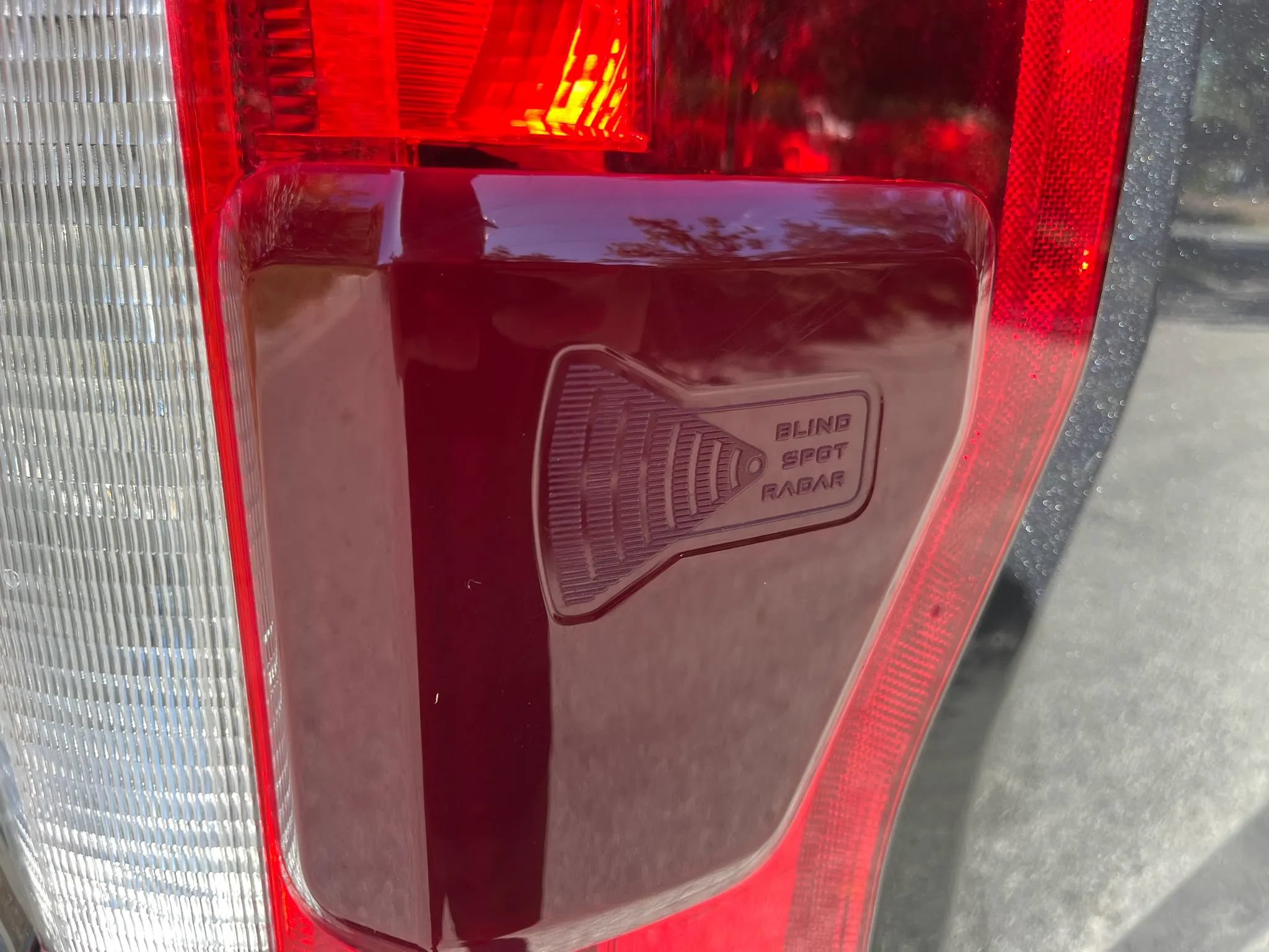 Used 2019 Ford F250 XLT w/ XLT Premium Package AWD/4WD image 16