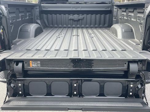 New 2026 Chevrolet Silverado 2500 ZR2 image 11