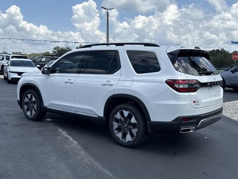New 2026 Honda Pilot Elite image 9