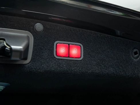 Used 2020 Mercedes-Benz Maybach S 560 4MATIC image 48