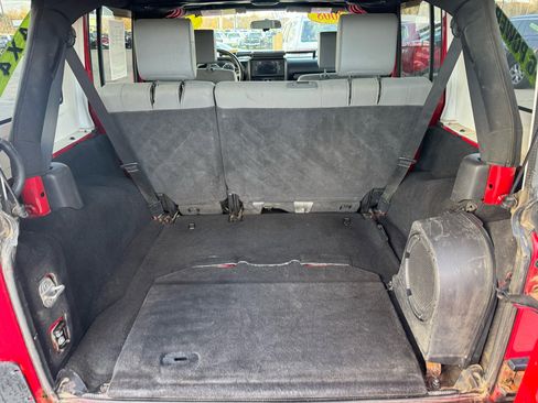 Used 2008 Jeep Wrangler Unlimited Rubicon w/ Dual Top Group image 8