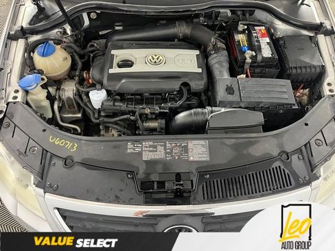 Used 2010 Volkswagen Passat Komfort FWD image 26