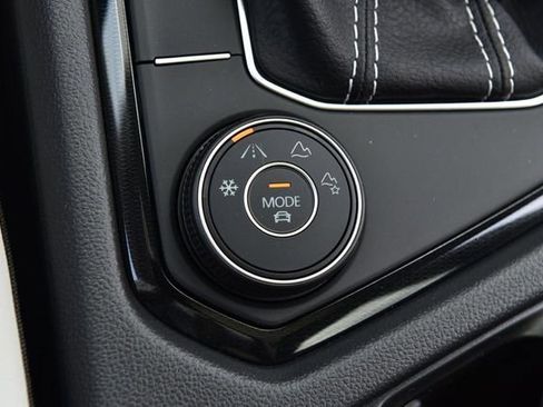 New 2026 Volkswagen Taos SE AWD/4WD image 17