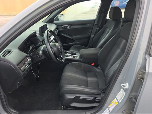 Used 2025 Honda Civic Sport image 8