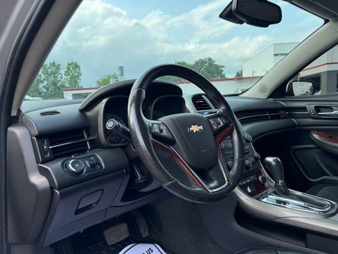 Used 2013 Chevrolet Malibu LTZ FWD image 14