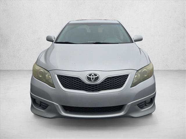 Used 2011 Toyota Camry SE w/ SE Extra-Value Pkg #1 FWD image 2