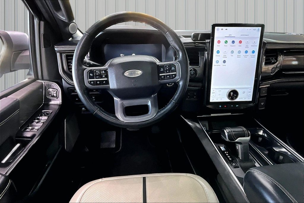 Used 2023 Ford F150 Lightning Platinum AWD/4WD image 8