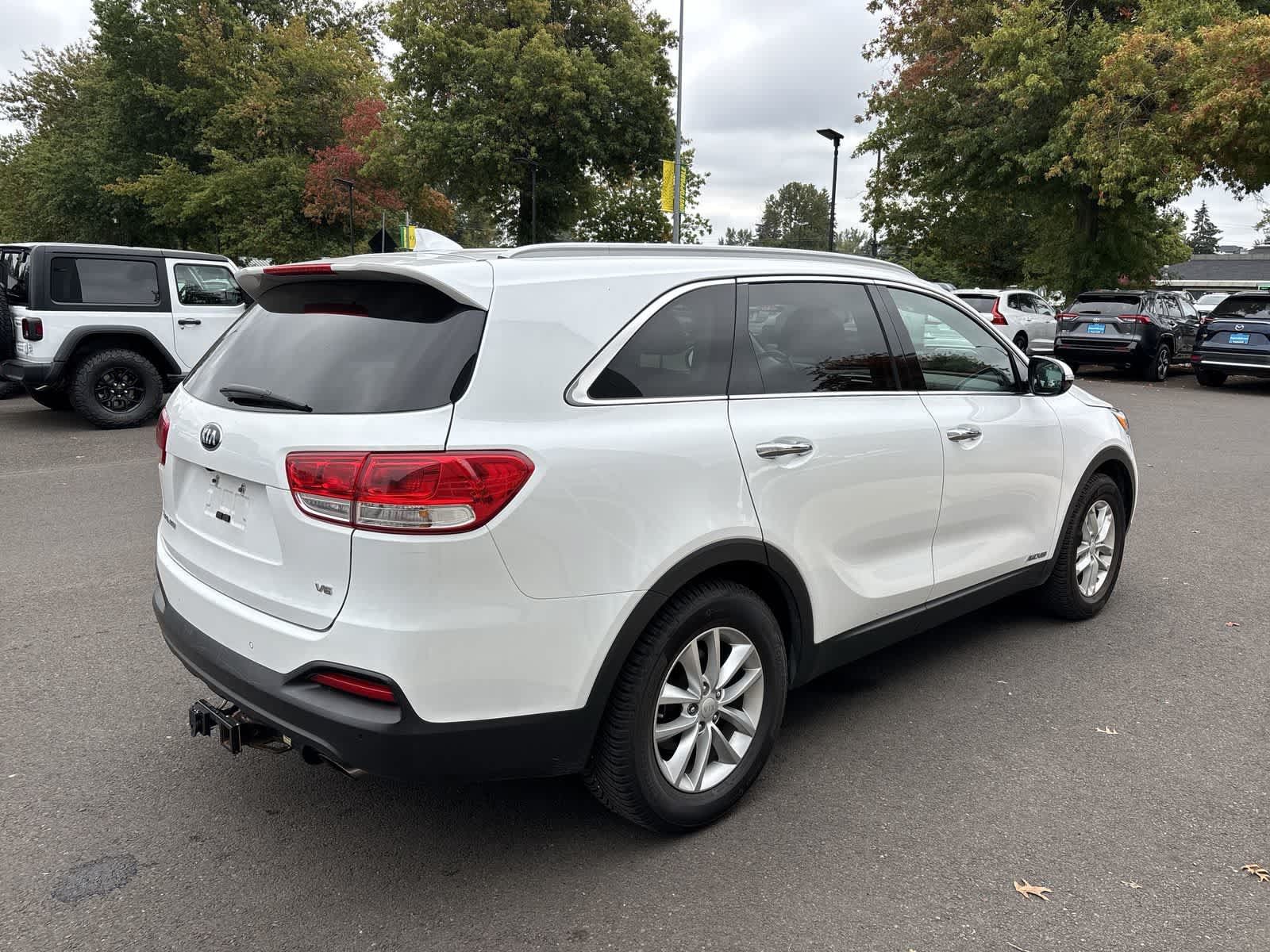 Used 2018 Kia Sorento LX w/ LX V6 Convenience Package AWD/4WD image 4
