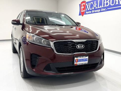 Used 2019 Kia Sorento AWD V6 image 5