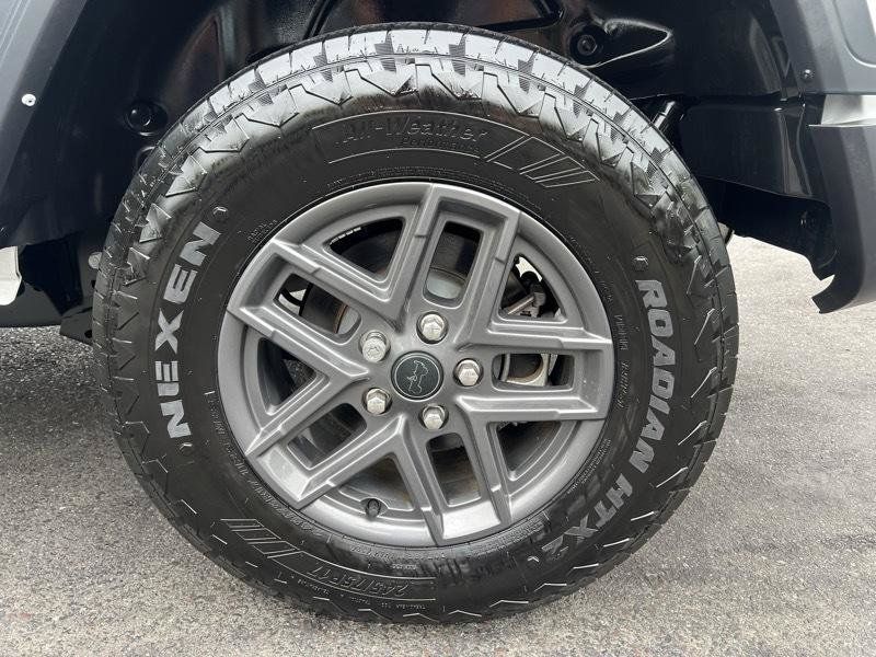 Used 2025 Jeep Wrangler Unlimited Sport AWD/4WD image 30