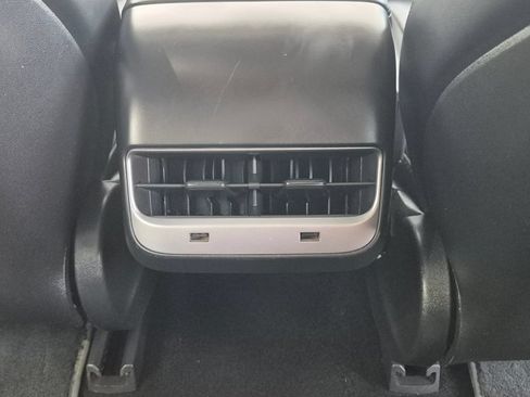 Used 2019 Tesla Model 3 Mid Range RWD image 16