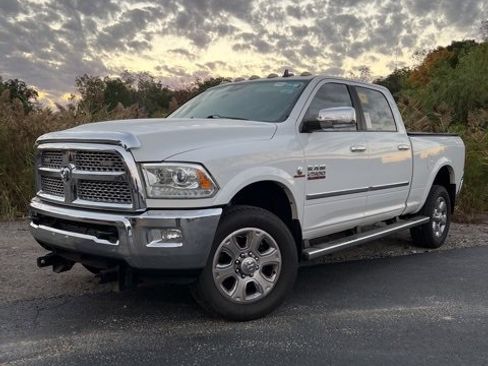 Used 2015 RAM 2500 Laramie w/ Convenience Group image 1