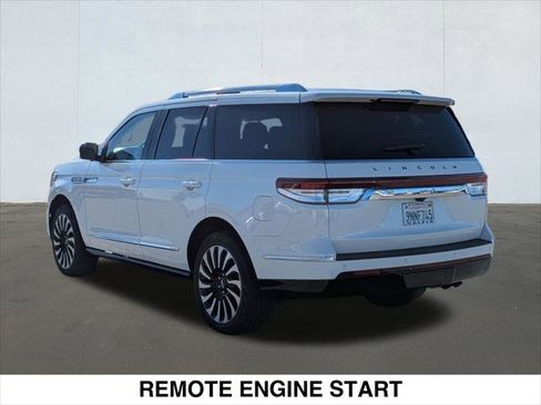 Used 2024 Lincoln Navigator Black Label image 3