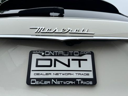 Used 2019 Maserati Levante image 13