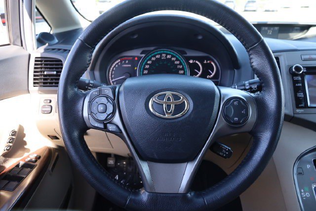 Used 2013 Toyota Venza XLE w/ XLE Premium Pkg AWD/4WD image 12