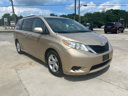 Used 2013 Toyota Sienna LE