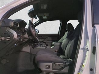 New 2025 Toyota Tacoma SR5 video 4