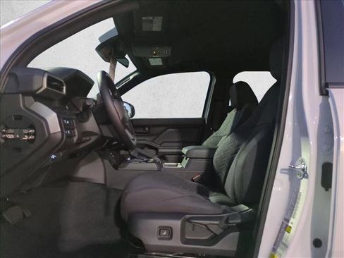 New 2025 Toyota Tacoma SR5 image 4