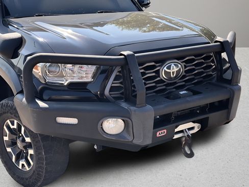 Used 2020 Toyota Tacoma TRD Off-Road AWD/4WD image 23