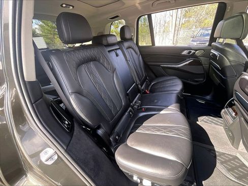 Used 2024 BMW X7 xDrive40i w/ Executive Package AWD/4WD image 16