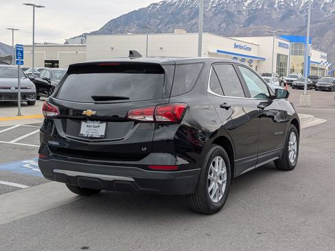 Used 2024 Chevrolet Equinox LT image 3
