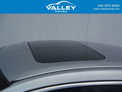 Used 2017 Honda Civic EX image 3
