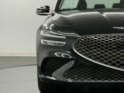 Used 2025 Genesis G70 2.5T image 4
