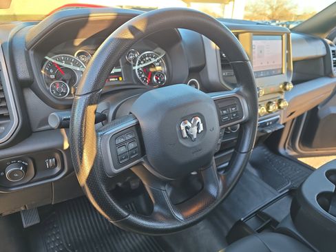 Used 2022 RAM 2500 Tradesman w/ Chrome Appearance Group image 14