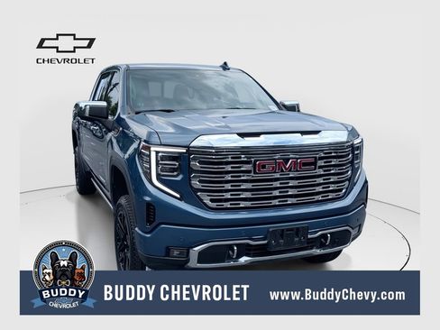 Used 2025 GMC Sierra 1500 Denali w/ Denali Reserve Package AWD/4WD image 1