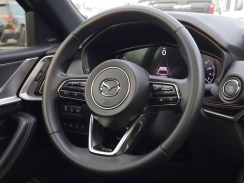 Used 2025 MAZDA CX-90 3.3 Turbo w/ Premium Plus Pkg image 17