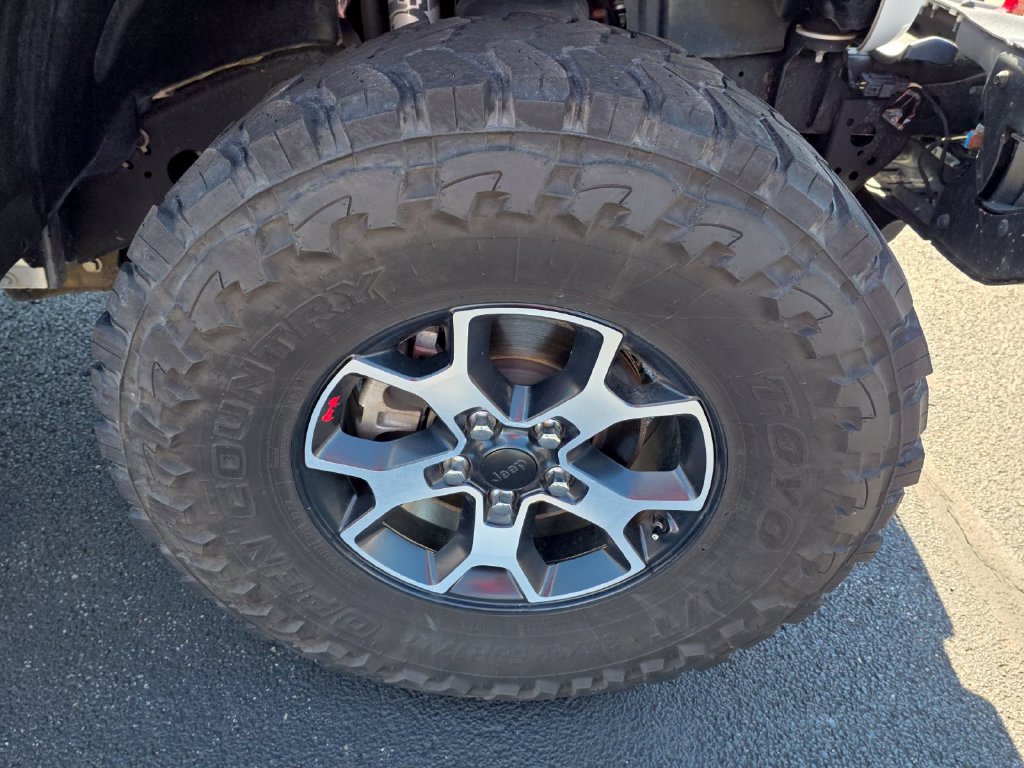 Used 2021 Jeep Wrangler Unlimited Rubicon AWD/4WD image 10