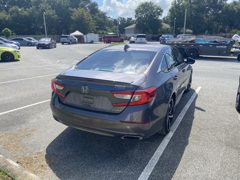 Used 2018 Honda Accord Sport image 18