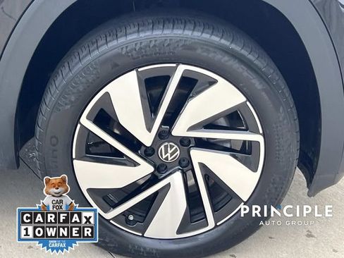 Used 2025 Volkswagen Atlas SE FWD image 4